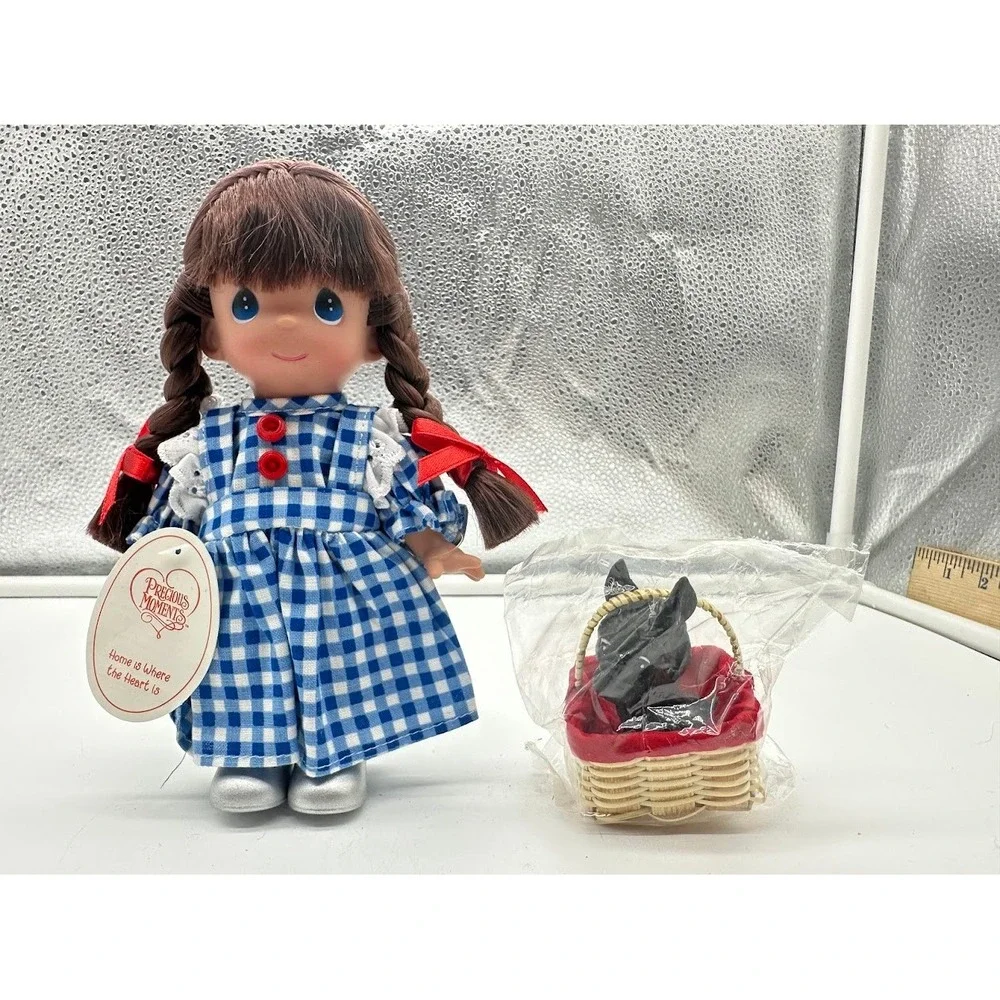 Precious Moments Wizard of Oz Dorothy Doll 2198 Gingham Dress Toto Basket 8